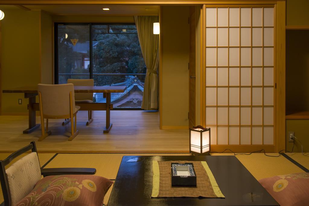 Tachibana Shikitei Hotel Kaga  Eksteriør billede