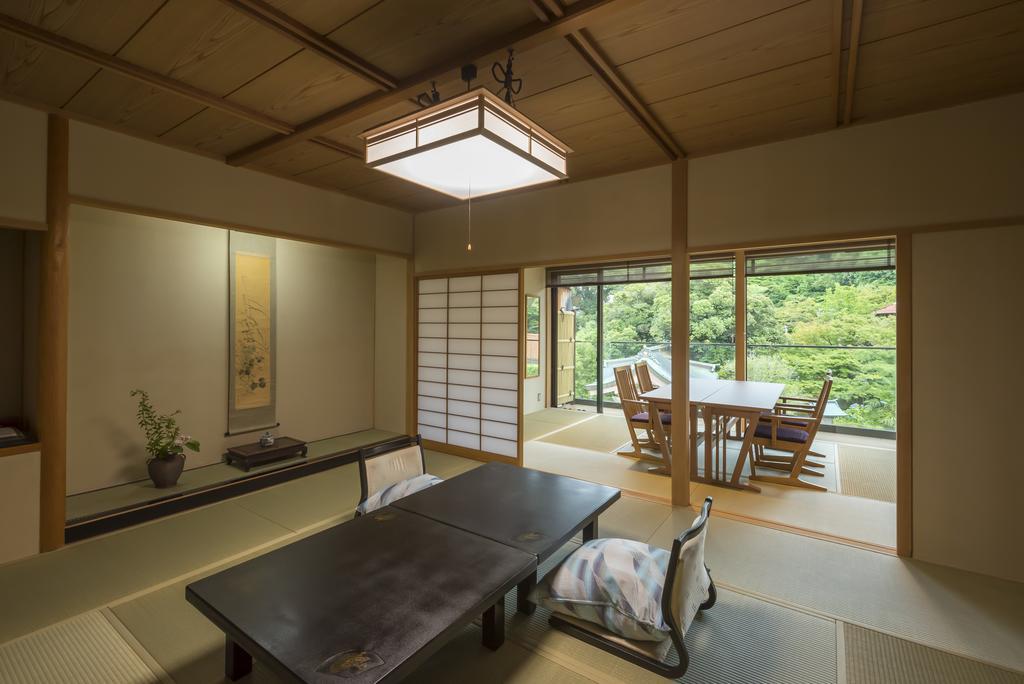 Tachibana Shikitei Hotel Kaga  Værelse billede